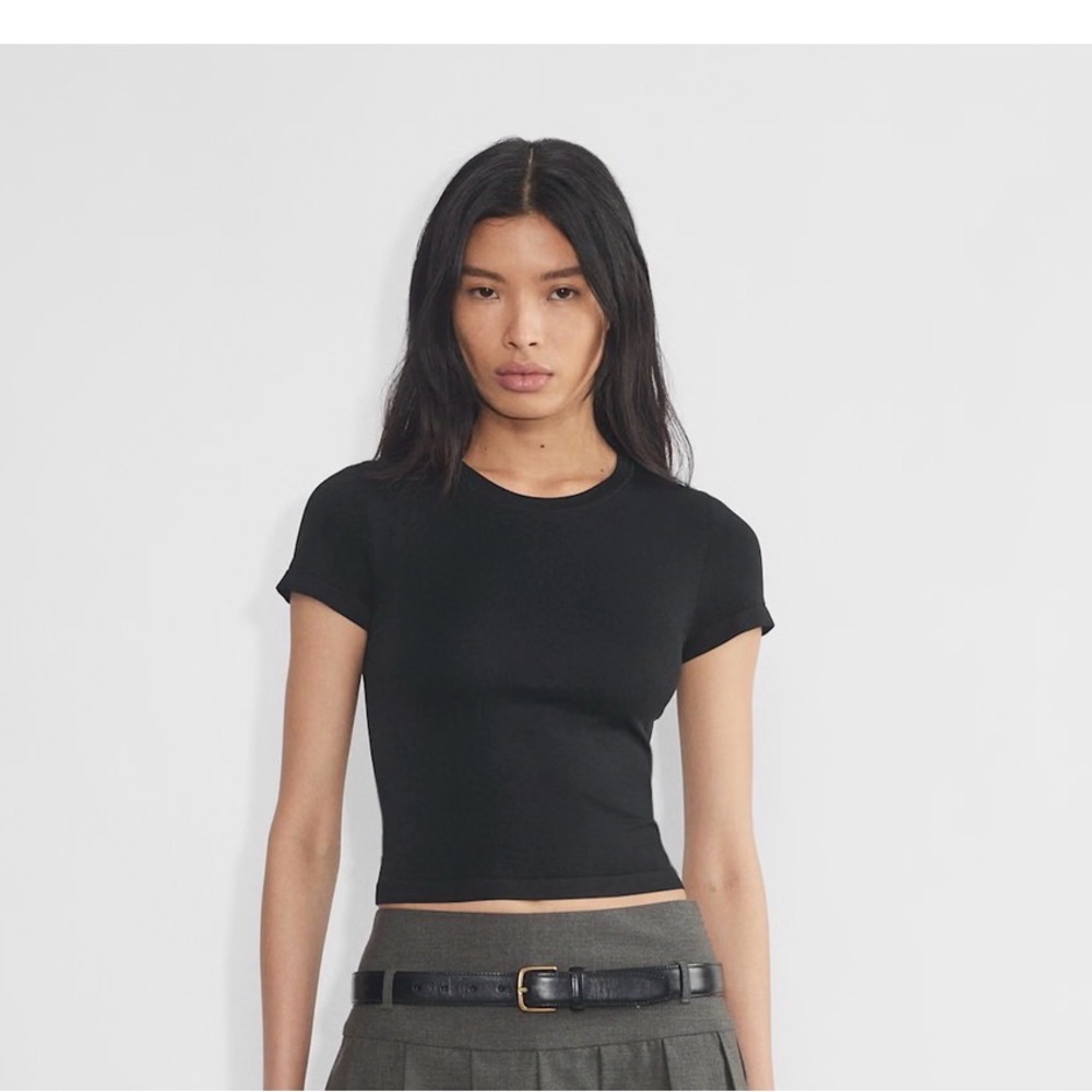 Aritzia
Smooth Seamless Willow T-Shirt
